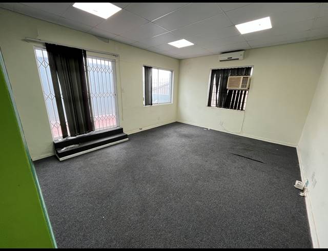 88M² OFFICE TO LET IN PAARDEN EILAND